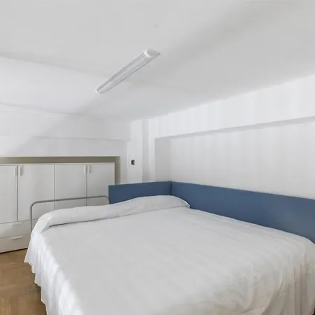 Mafalda 12 Apartman San Remo
